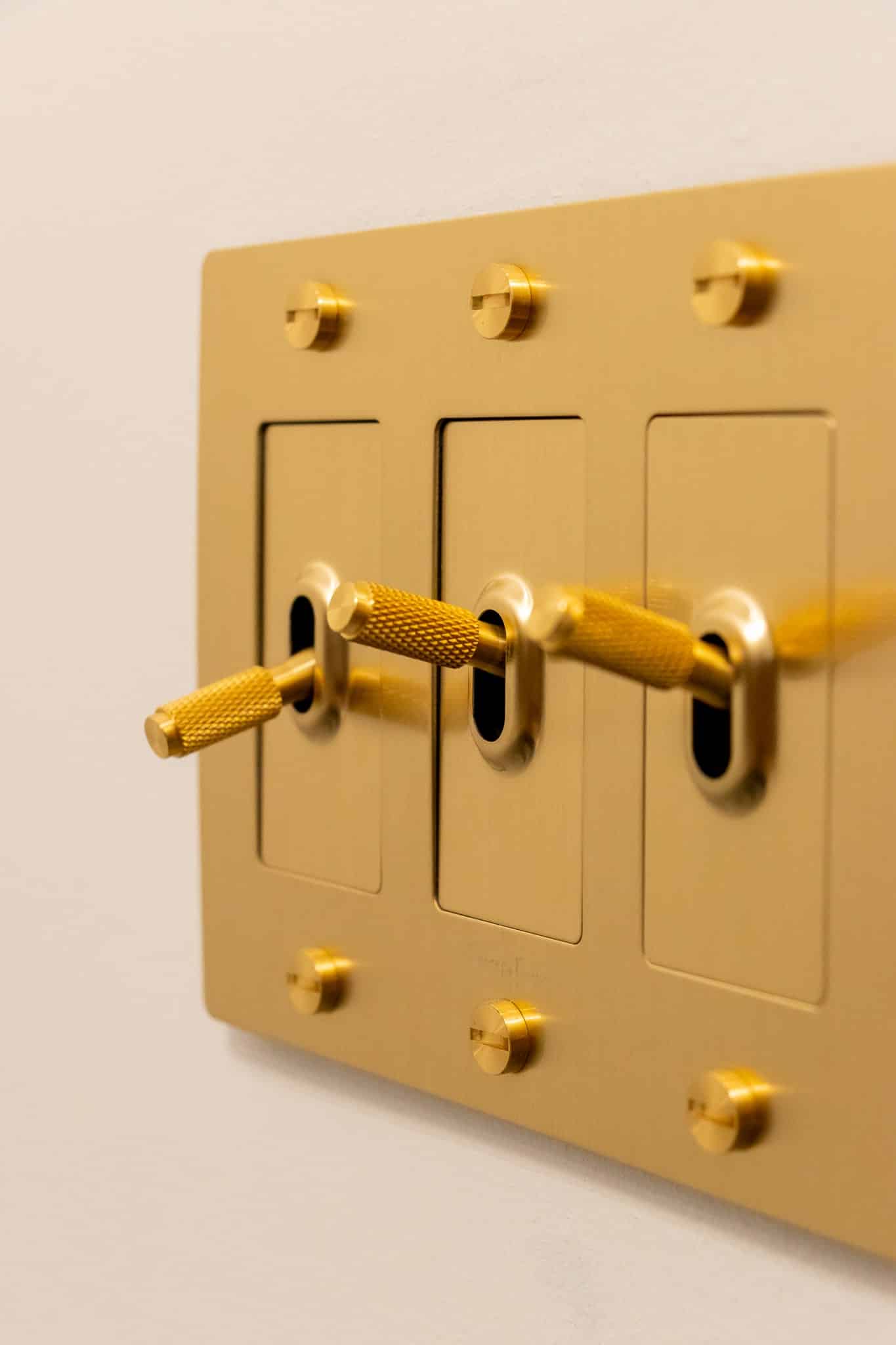 vintage hardware