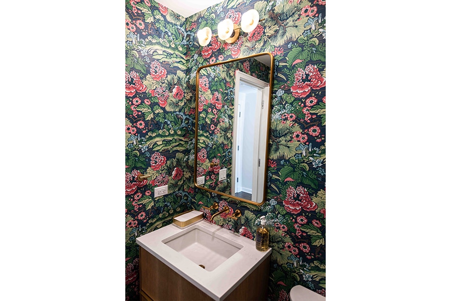 Girls Just Wanna Have Fun in Streeterville High Rise, photo 16