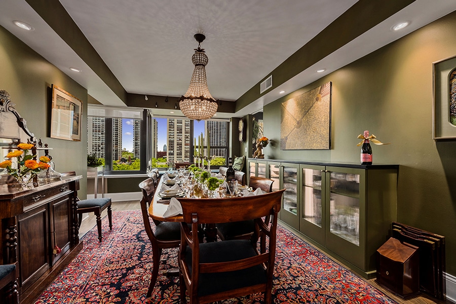 Dinner for Two in Gold Coast High Rise, photo 2