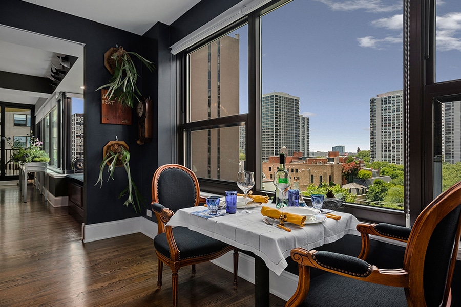 Dinner for Two in Gold Coast High Rise, photo 5