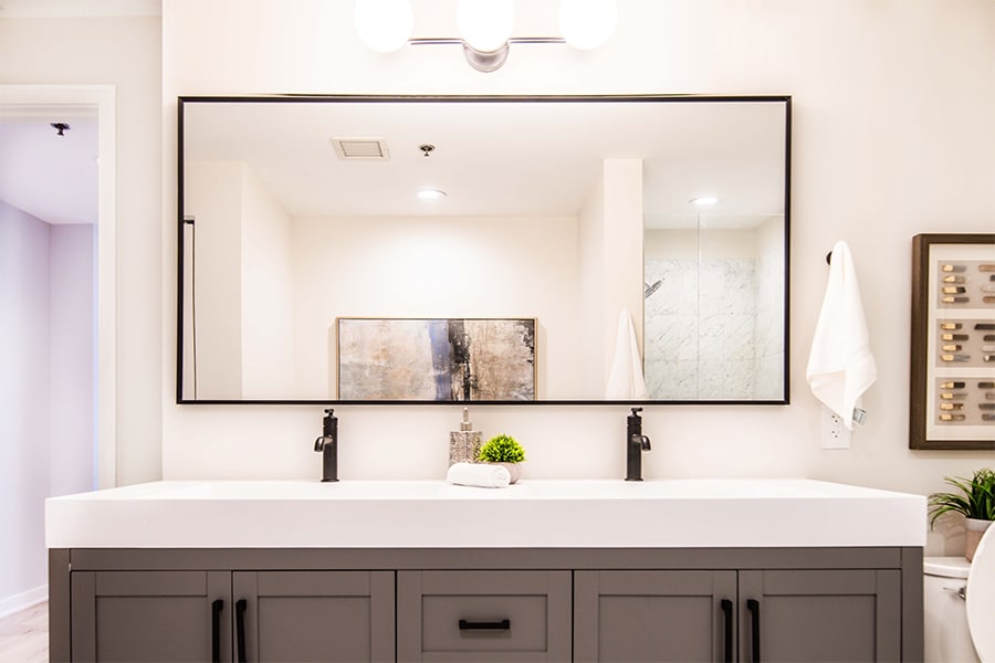 City Views in Streeterville High Rise, photo 13