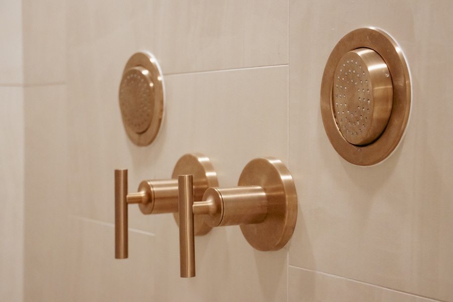 Golden Touches Everywhere in Park Ridge, photo 3