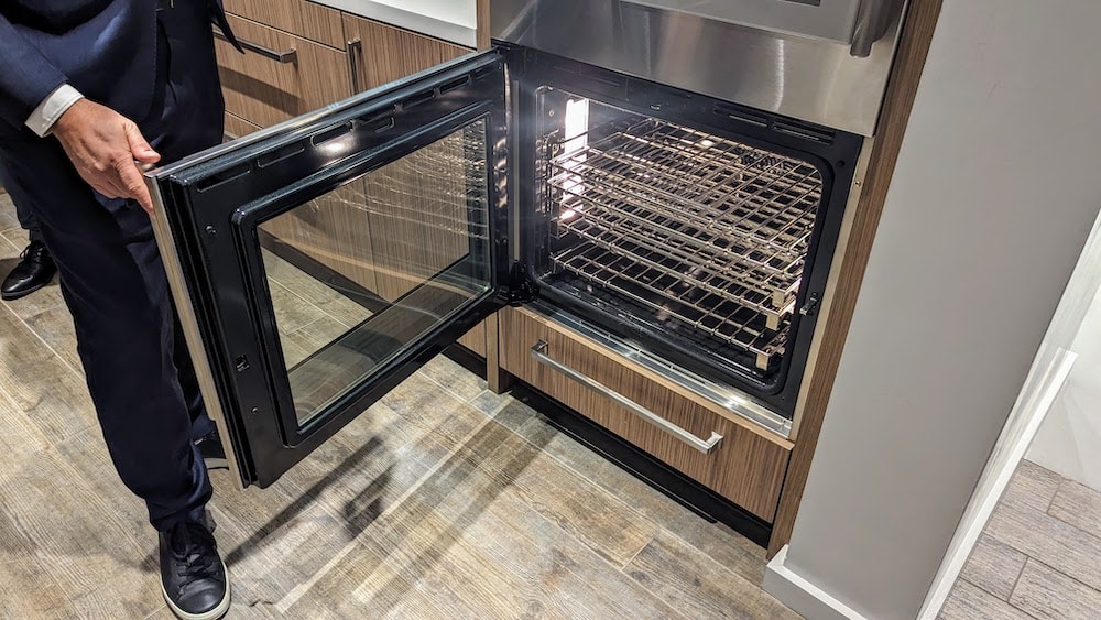 Smart Kitchens: Tailoring the Latest Advancements in Appliances to Fit Your Lifestyle