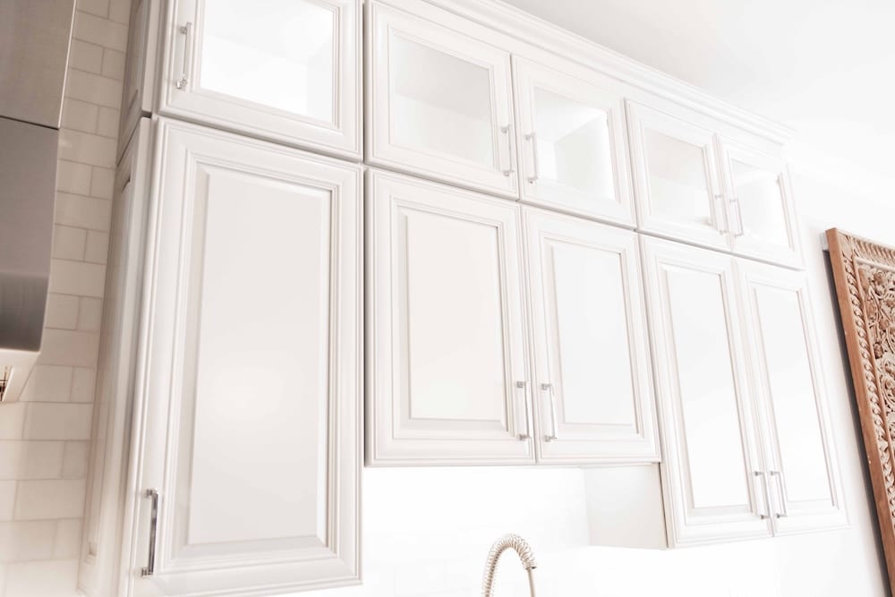 Are White Kitchen Cabinets Out of Style in 2025?