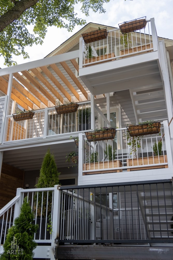 Lovely Lakeview Outdoor Space, photo 2