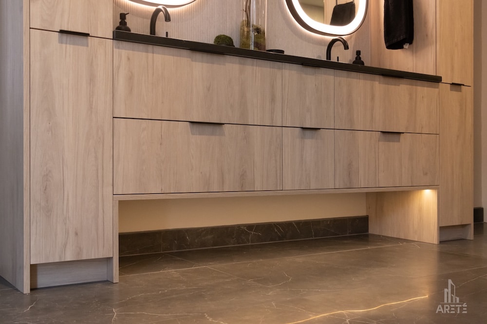 Tasteful Townhome Design in Lakeview, photo 5