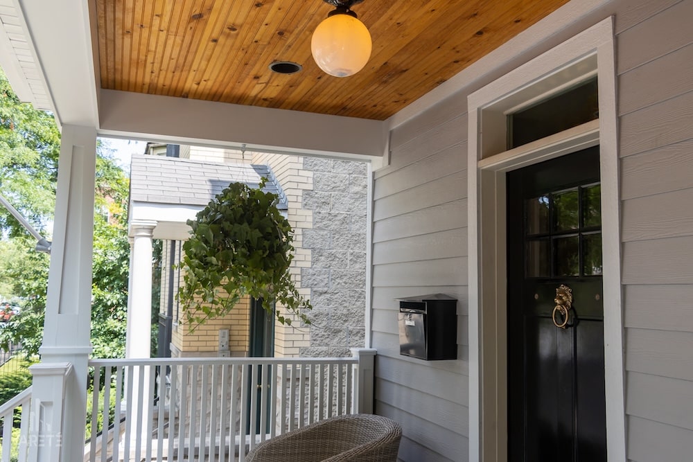 Lovely Lakeview Outdoor Space, photo 7