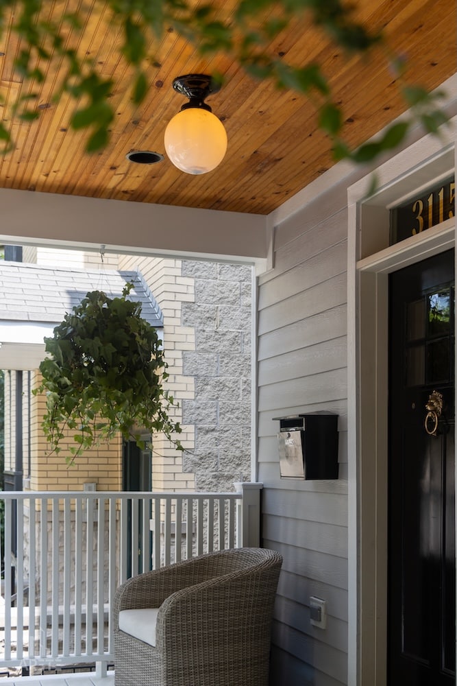 Lovely Lakeview Outdoor Space, photo 8
